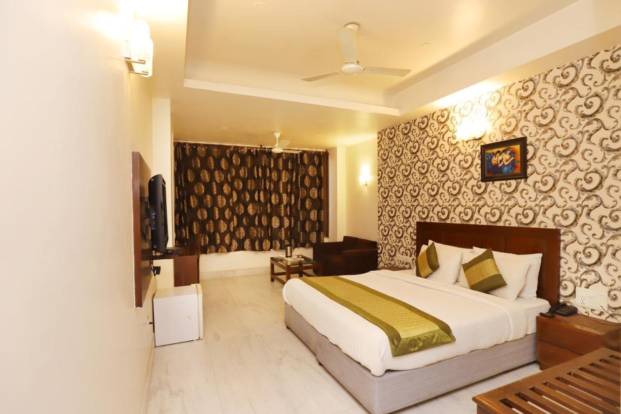 Hotel Shanti Villa New Delhi Exterior photo