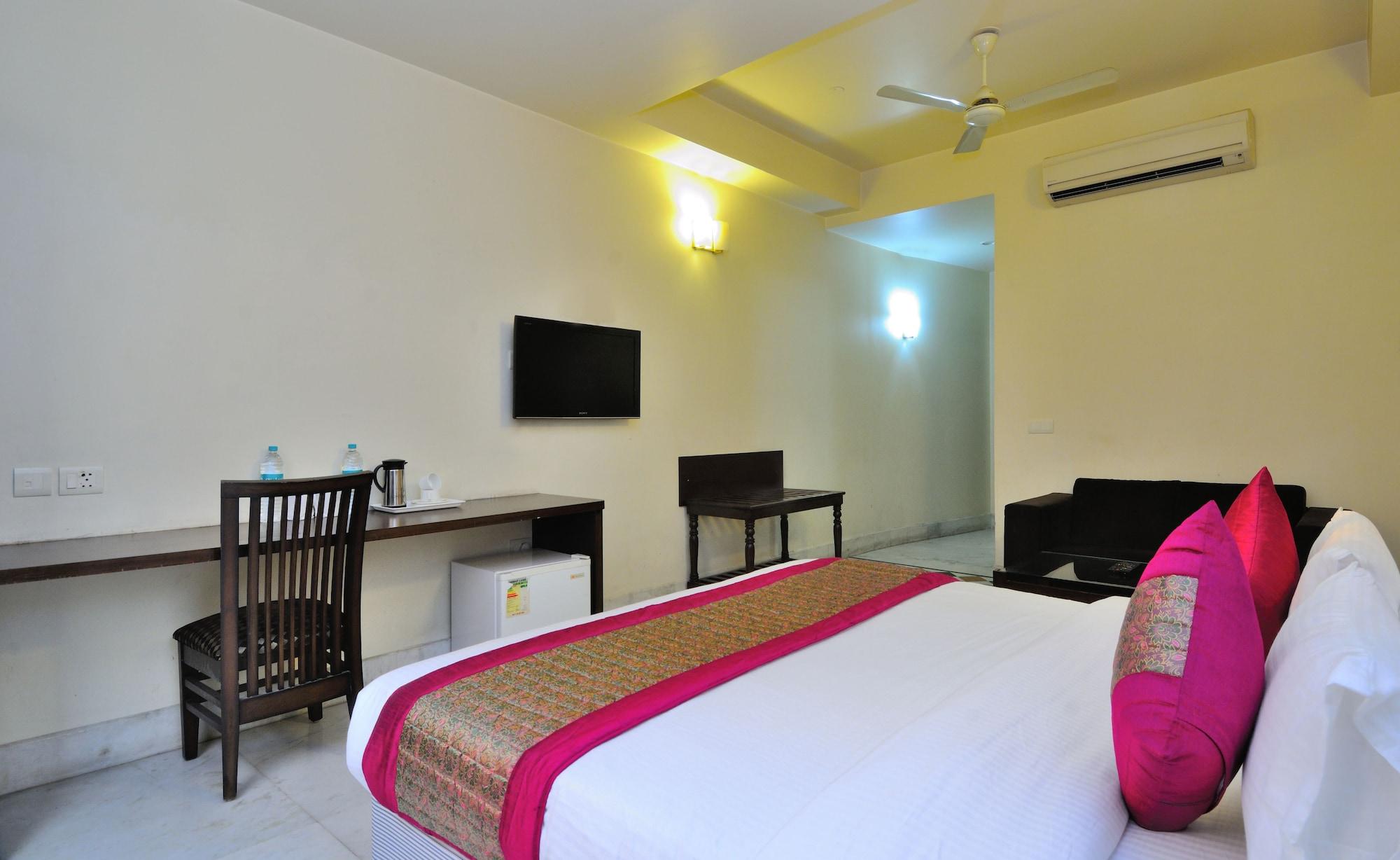 Hotel Shanti Villa New Delhi Exterior photo