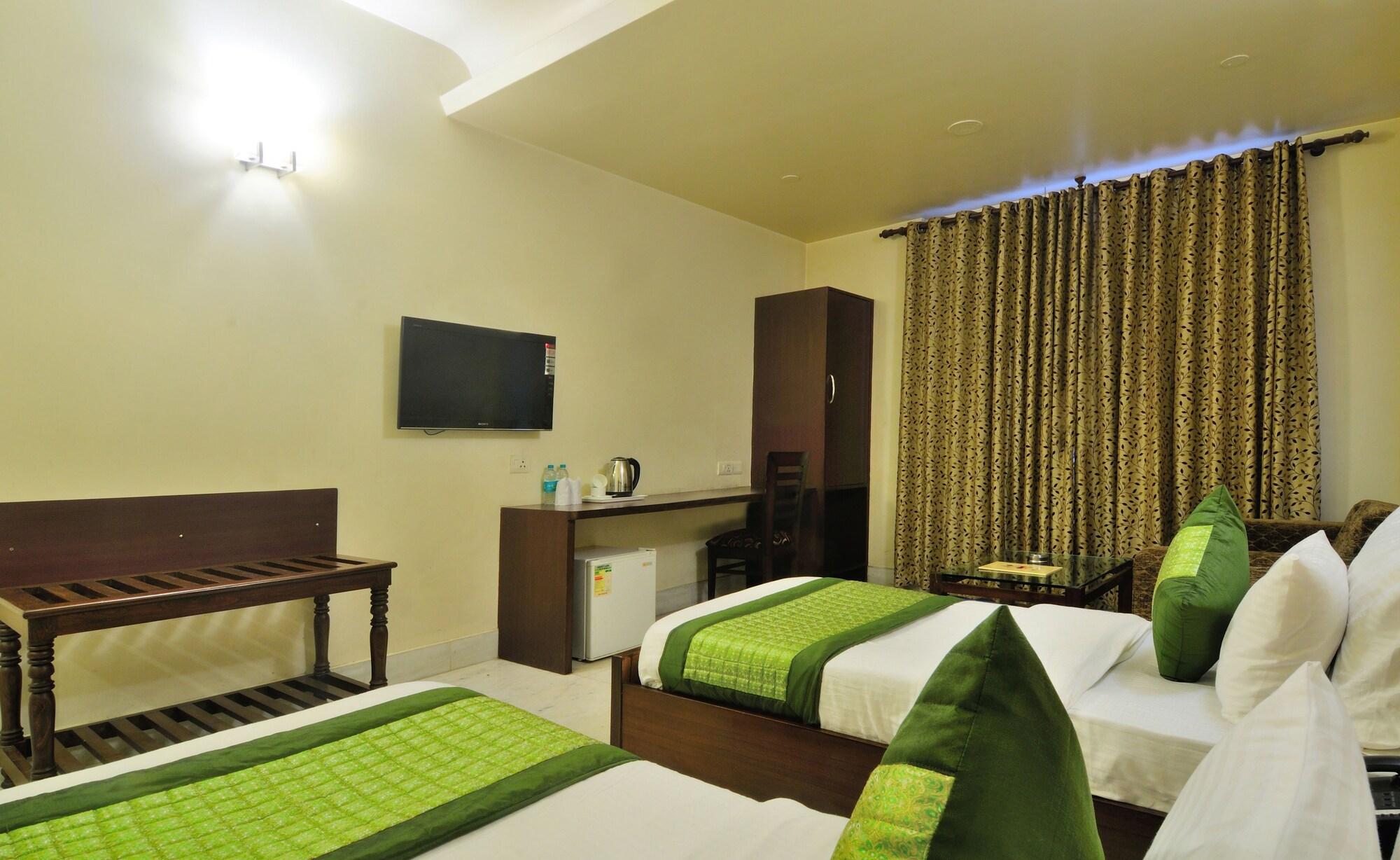 Hotel Shanti Villa New Delhi Exterior photo