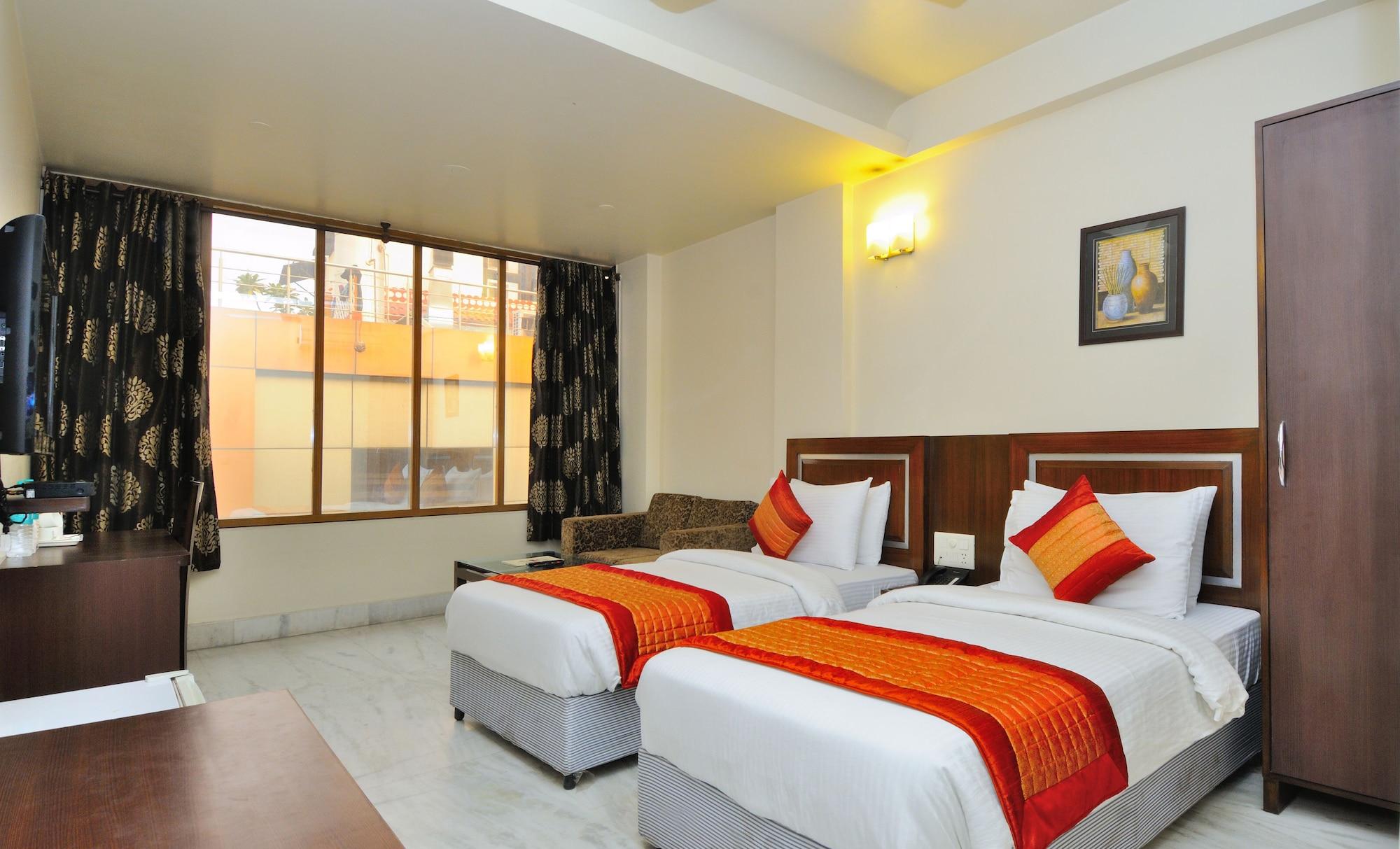 Hotel Shanti Villa New Delhi Exterior photo