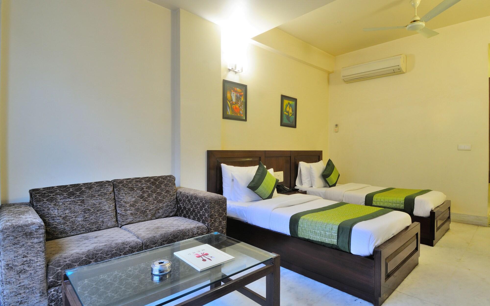 Hotel Shanti Villa New Delhi Exterior photo