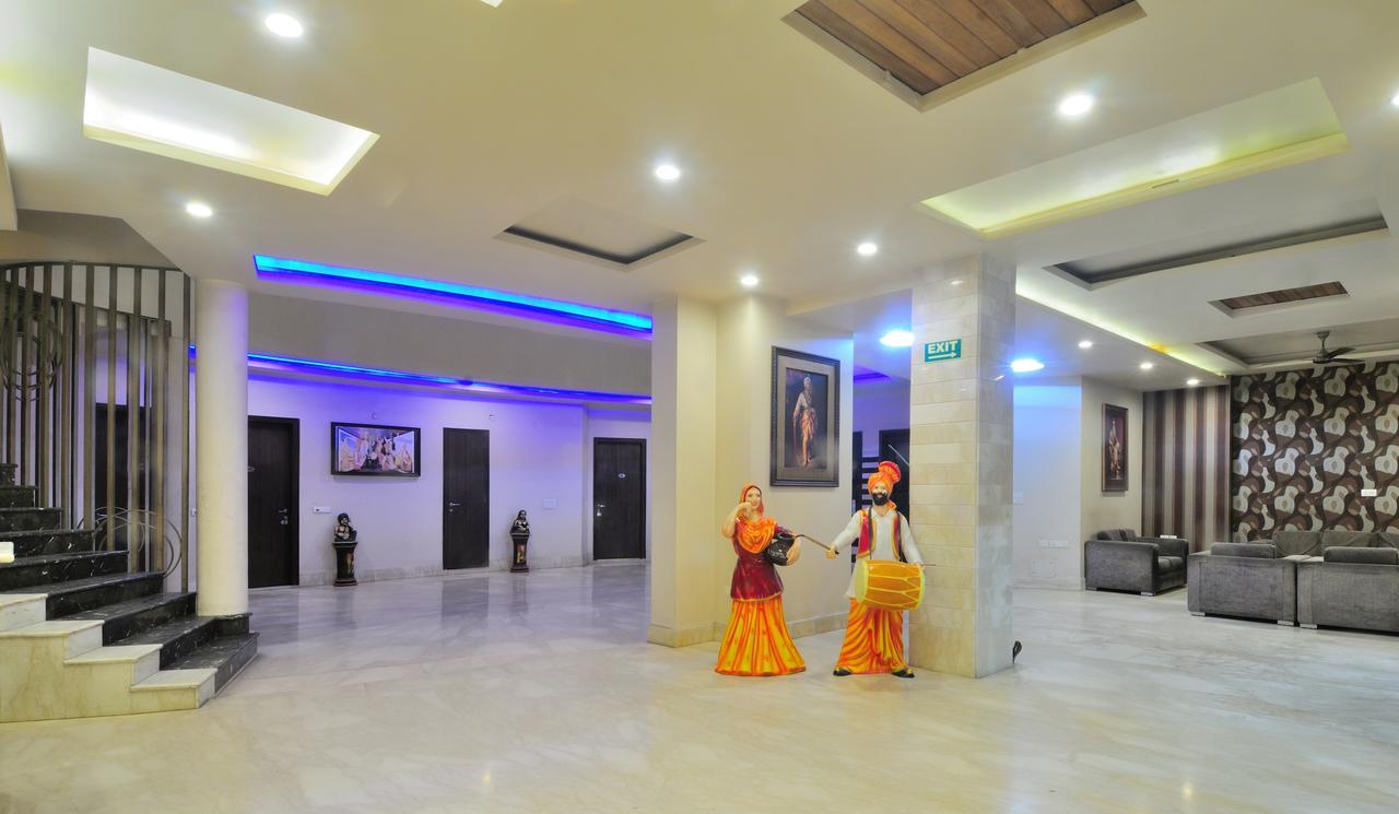 Hotel Shanti Villa New Delhi Exterior photo