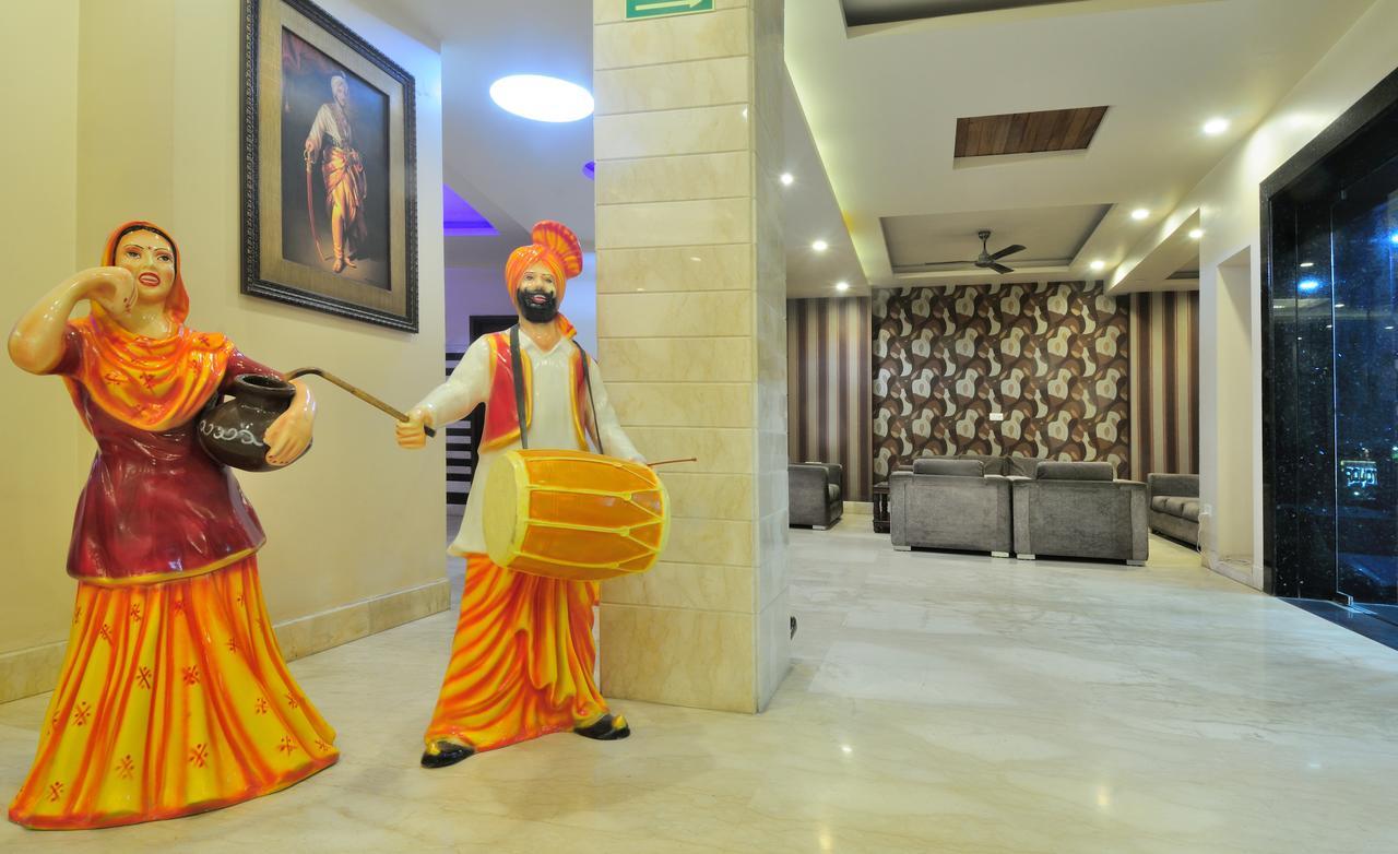 Hotel Shanti Villa New Delhi Exterior photo