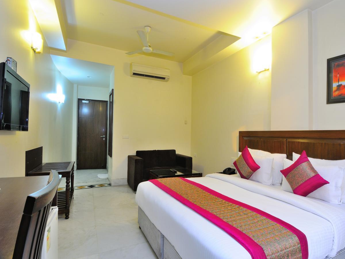 Hotel Shanti Villa New Delhi Exterior photo