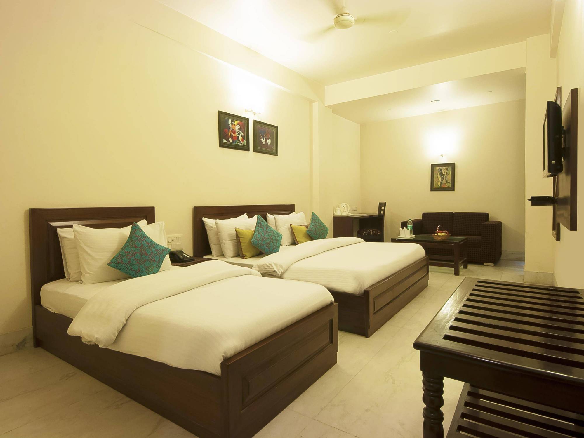 Hotel Shanti Villa New Delhi Exterior photo